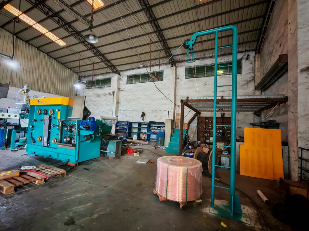 High-Speed LAN Cable Extrusion Line | φ65+φ40 Tandem Extrusion Line 0